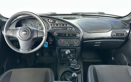 Chevrolet Niva I рестайлинг, 2018 год, 811 000 рублей, 15 фотография