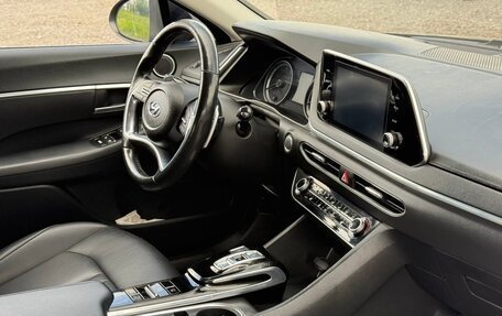 Hyundai Sonata VIII, 2019 год, 1 650 000 рублей, 10 фотография