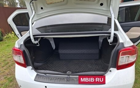 Renault Logan II, 2015 год, 670 000 рублей, 2 фотография