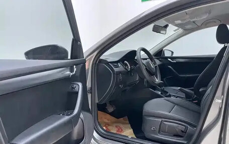 Skoda Octavia, 2022 год, 1 159 600 рублей, 9 фотография