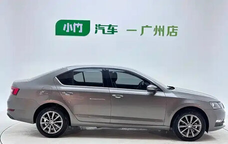 Skoda Octavia, 2022 год, 1 159 600 рублей, 8 фотография