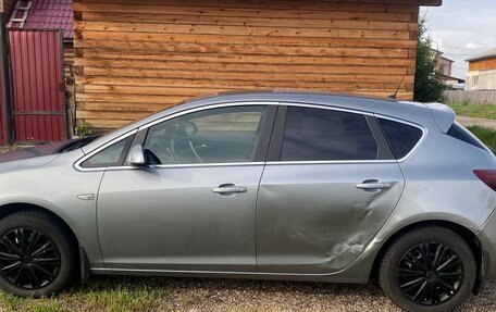 Opel Astra J, 2011 год, 680 000 рублей, 5 фотография