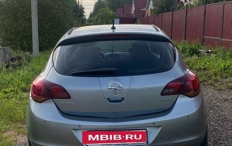 Opel Astra J, 2011 год, 680 000 рублей, 4 фотография