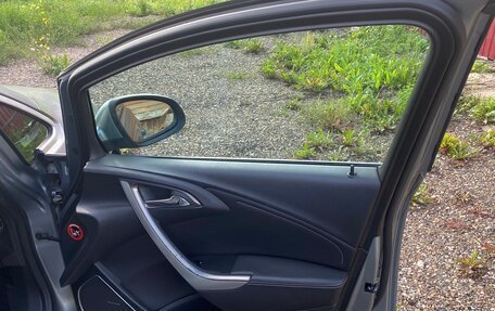 Opel Astra J, 2011 год, 680 000 рублей, 11 фотография