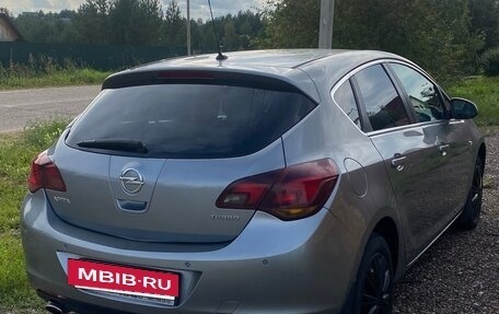 Opel Astra J, 2011 год, 680 000 рублей, 6 фотография