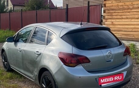 Opel Astra J, 2011 год, 680 000 рублей, 7 фотография