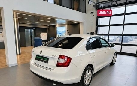 Skoda Rapid I, 2018 год, 1 070 000 рублей, 4 фотография