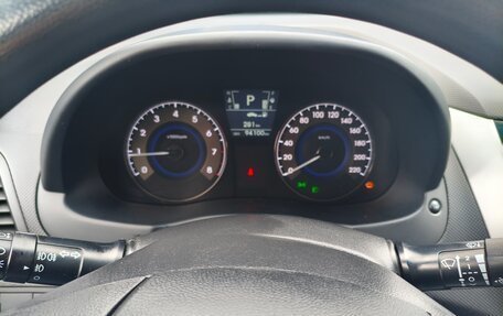 Hyundai Solaris II рестайлинг, 2011 год, 750 000 рублей, 9 фотография