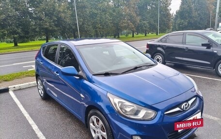 Hyundai Solaris II рестайлинг, 2011 год, 750 000 рублей, 7 фотография