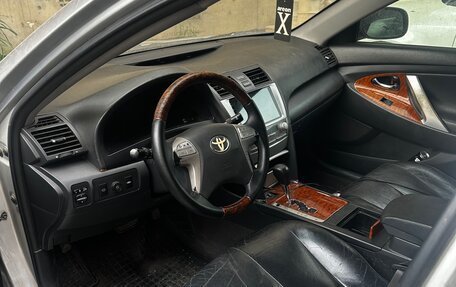 Toyota Camry, 2007 год, 725 000 рублей, 2 фотография