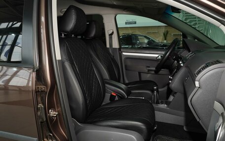 Volkswagen Touran III, 2011 год, 798 000 рублей, 8 фотография