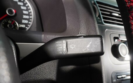 Volkswagen Touran III, 2011 год, 798 000 рублей, 16 фотография