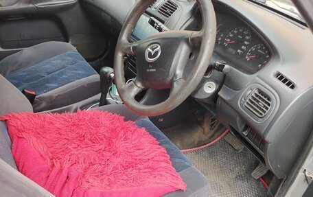 Mazda Familia, 1999 год, 300 000 рублей, 7 фотография