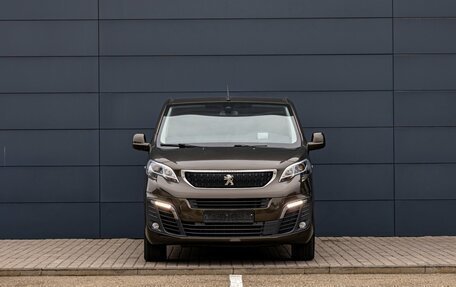 Peugeot Traveller I, 2018 год, 3 095 000 рублей, 2 фотография