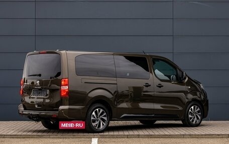 Peugeot Traveller I, 2018 год, 3 095 000 рублей, 6 фотография