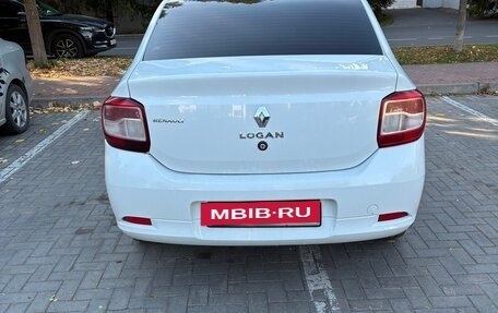 Renault Logan II, 2017 год, 350 000 рублей, 4 фотография