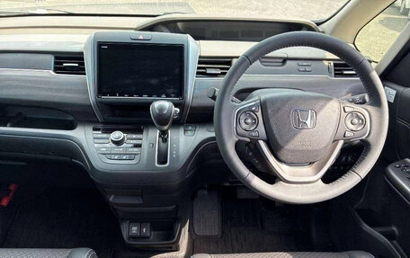 Honda Freed II, 2022 год, 1 480 000 рублей, 6 фотография