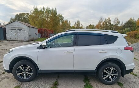 Toyota RAV4, 2017 год, 2 249 000 рублей, 3 фотография