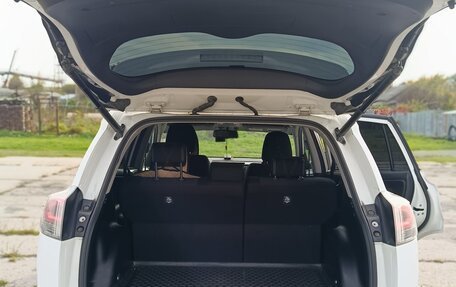 Toyota RAV4, 2017 год, 2 249 000 рублей, 10 фотография
