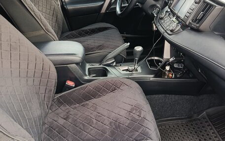 Toyota RAV4, 2017 год, 2 249 000 рублей, 6 фотография