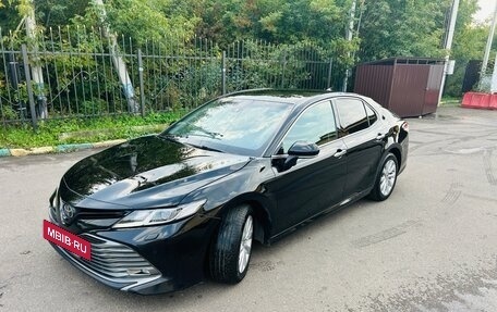 Toyota Camry, 2018 год, 2 099 000 рублей, 5 фотография