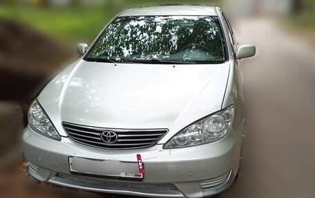 Toyota Camry V40, 2004 год, 800 000 рублей, 2 фотография