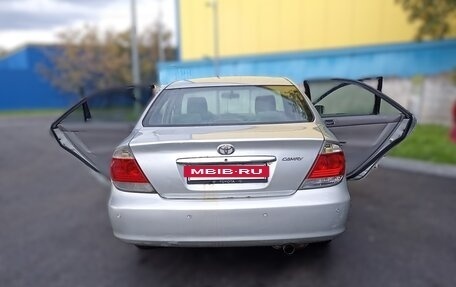 Toyota Camry V40, 2004 год, 800 000 рублей, 5 фотография