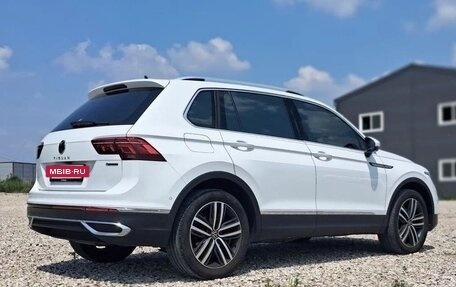 Volkswagen Tiguan II, 2023 год, 2 900 000 рублей, 6 фотография