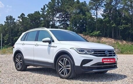 Volkswagen Tiguan II, 2023 год, 2 900 000 рублей, 2 фотография