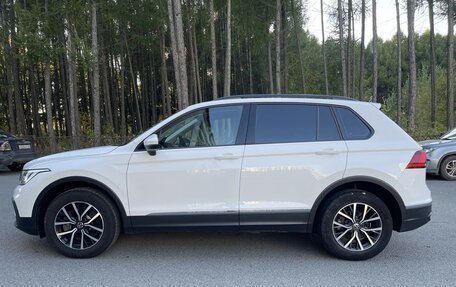 Volkswagen Tiguan II, 2021 год, 2 880 000 рублей, 7 фотография