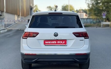 Volkswagen Tiguan II, 2021 год, 2 880 000 рублей, 5 фотография