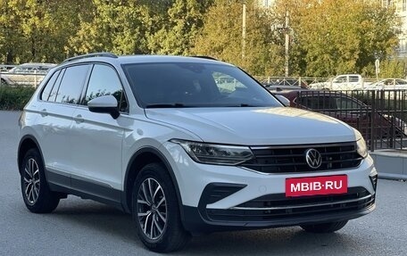 Volkswagen Tiguan II, 2021 год, 2 880 000 рублей, 3 фотография