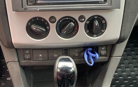 Ford Focus II рестайлинг, 2007 год, 250 000 рублей, 3 фотография