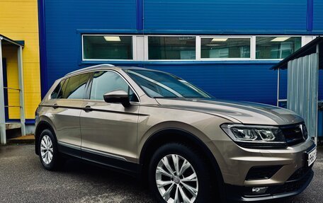 Volkswagen Tiguan II, 2018 год, 1 950 000 рублей, 3 фотография