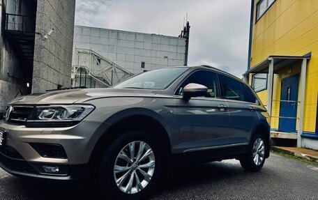 Volkswagen Tiguan II, 2018 год, 1 950 000 рублей, 10 фотография