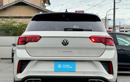 Volkswagen T-Roc I, 2023 год, 1 890 000 рублей, 4 фотография