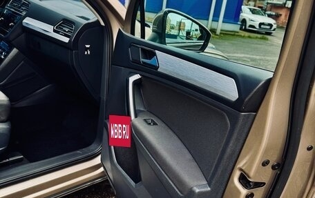 Volkswagen Tiguan II, 2018 год, 1 950 000 рублей, 21 фотография