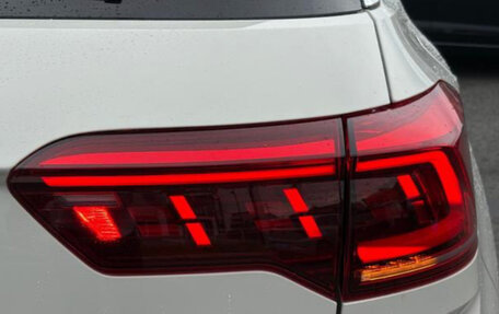 Volkswagen T-Roc I, 2023 год, 1 890 000 рублей, 13 фотография
