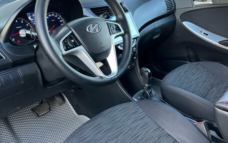 Hyundai Solaris II рестайлинг, 2015 год, 950 000 рублей, 9 фотография