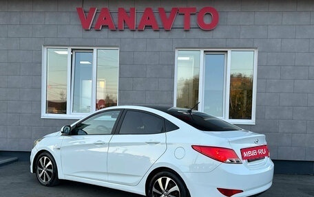 Hyundai Solaris II рестайлинг, 2015 год, 950 000 рублей, 7 фотография