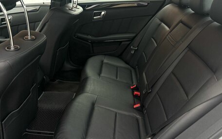 Mercedes-Benz E-Класс, 2011 год, 1 900 000 рублей, 8 фотография