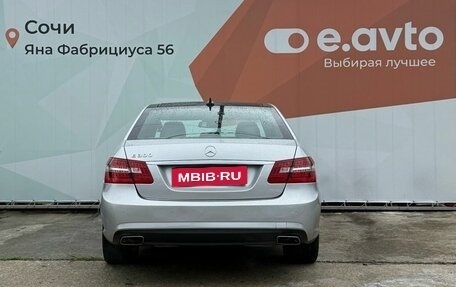 Mercedes-Benz E-Класс, 2011 год, 1 900 000 рублей, 5 фотография