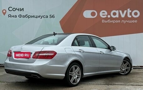 Mercedes-Benz E-Класс, 2011 год, 1 900 000 рублей, 6 фотография