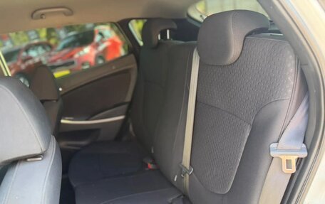 Hyundai Solaris II рестайлинг, 2013 год, 1 750 000 рублей, 23 фотография