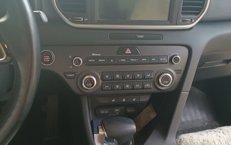 KIA Sportage IV рестайлинг, 2020 год, 2 500 000 рублей, 5 фотография