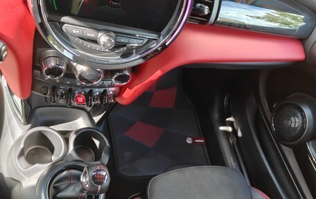 MINI Hatch, 2018 год, 7 000 000 рублей, 16 фотография