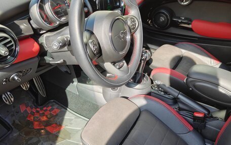 MINI Hatch, 2018 год, 7 000 000 рублей, 13 фотография