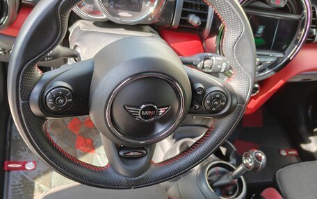 MINI Hatch, 2018 год, 7 000 000 рублей, 12 фотография
