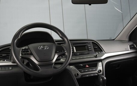Hyundai Elantra VI рестайлинг, 2017 год, 1 350 000 рублей, 7 фотография