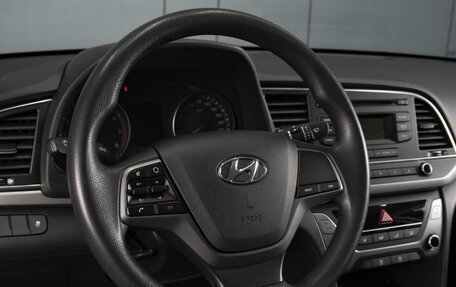 Hyundai Elantra VI рестайлинг, 2017 год, 1 350 000 рублей, 13 фотография